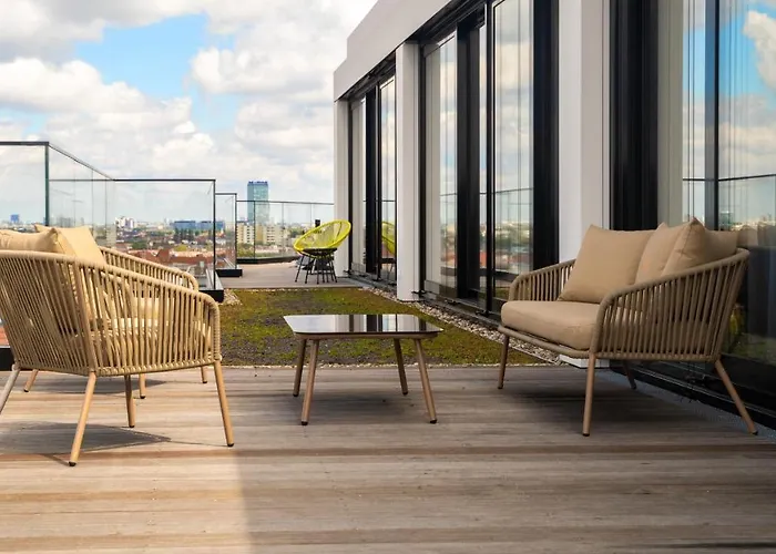 Aeronaut Service Powered By Pearl 1 Berlin