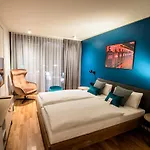 فندق Aeronaut Service Powered By Pearl 1 برلين