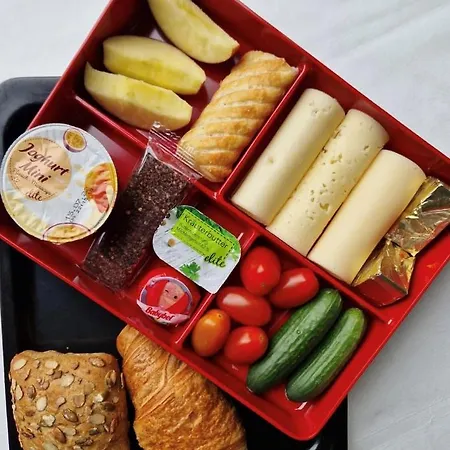 Aeronaut Service Powered By Pearl 1 Berlin