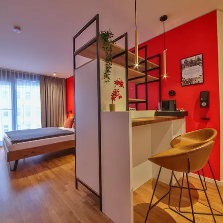 Aeronaut Service Powered By Pearl 1 Berlin