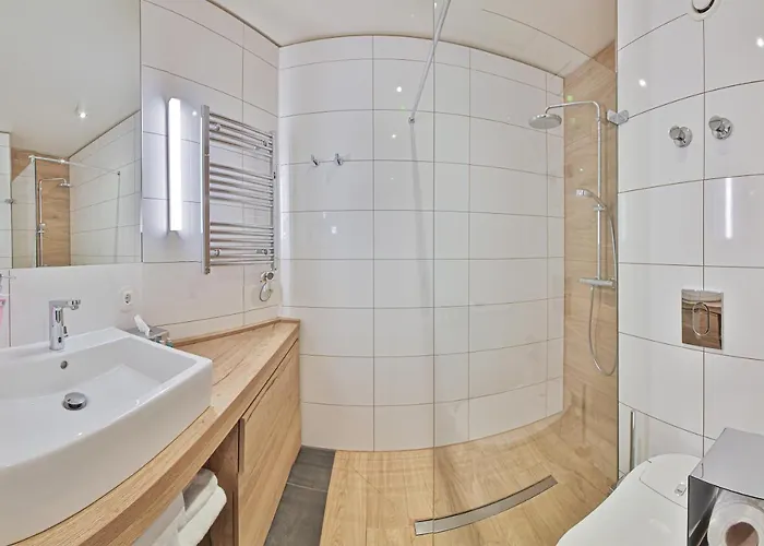 Hotell Aeronaut Service Powered By Pearl 1 4*