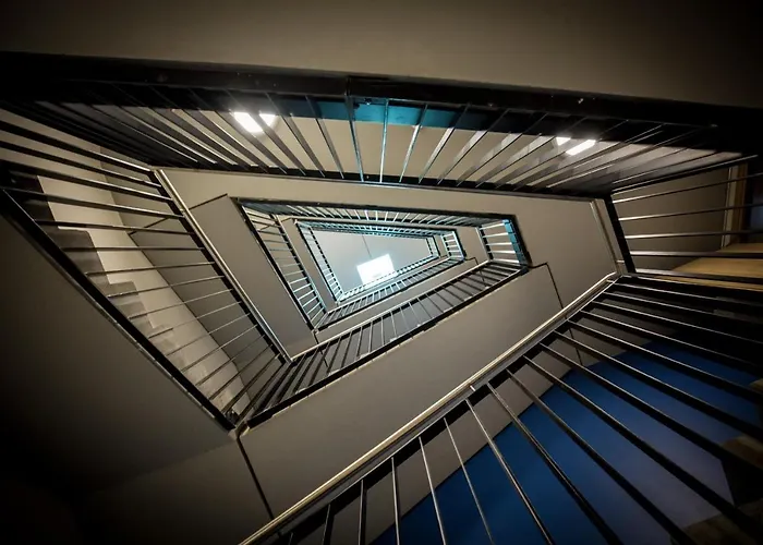 Aeronaut Service Powered By Pearl 1 4*