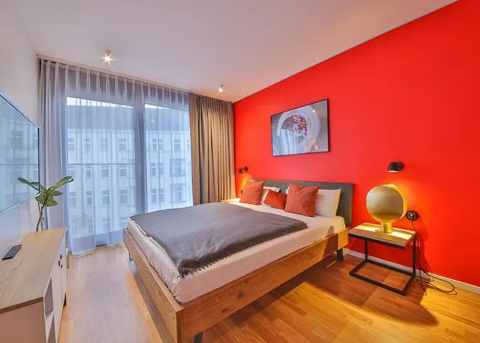 Aeronaut Service Powered By Pearl 1 4*