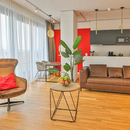 Hotel Aeronaut Service Powered By Pearl 1 4*